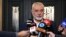 Ảnh do Bộ Ngoại giao Iran cung cấp vào ngày 20/12/2023 cho thấy lãnh đạo Hamas, Ismail Haniyeh, đang trả lời các nhà báo tại Doha.