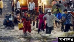 দক্ষিণ ভারতের তেলেঙ্গানা বন্যায় বিধ্বস্ত, জলের নীচে গ্রাম 
