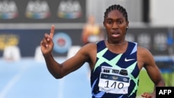 La Sud-Africaine Caster Semenya présente un excès naturel d'hormones sexuelles mâles.