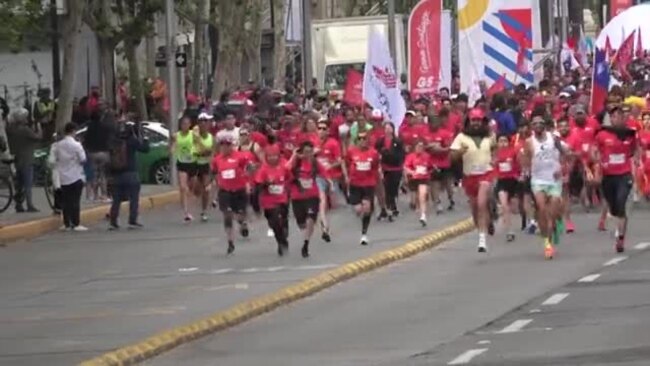 El "Forrest Gump chileno" que corre para combatir el acoso