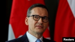 FILE: Perdana Menteri Polandia Mateusz Morawiecki di Toronto, Ontario, Kanada, 2 Juni 2023. (REUTERS/Carlos Osorio)