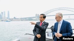 Presiden Joko Widodo dan Perdana Menteri Australia Anthony Albanese, di Sydney, Australia, 4 Juli 2023. (Istana Kepresidenan RI/Handout via REUTERS)