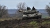乌军士兵在乌克兰扎波罗热州前线附近训练。(2023年3月29日)