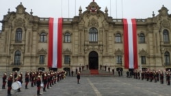 Perú celebró su aniversario patrio en medio de protestas
