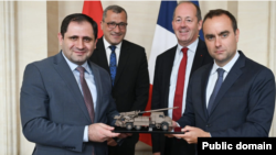 France and Armenia officials