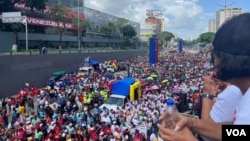 El gobierno de Venezuela convocó marchas en todo el país para marcar el inicio oficial a la campaña para las elecciones presidenciales.