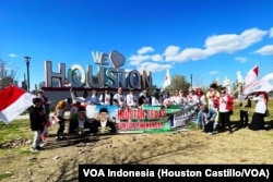 Tim relawan capres-cawapres Anies Baswedan dan Muhaimin Iskandar berkumpul di Houston, Texas, Sabtu, 3 Februari 2024. (Foto: VOA Indonesia)