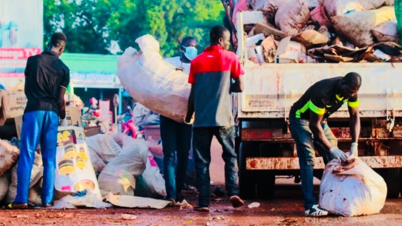 La lutte contre les sacs plastiques est encore loin d'être gagnée au Burkina Faso