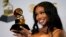 Foto Achiv: SZA ak pri Grammy li pou meye duyo - pefomans pop pou "Kiss Me More" nan 64em seremoni Remiz Pri Grammy yo nan Las Vegas, 3 Avril, 2023.