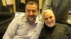 Razi Moussavi (kiri) saat bersama pemimpin pasukan Quds Qasem Soleimani. (Foto: AFP/handout/Tasnim News)