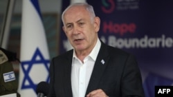 រូបឯកសារ៖ នាយករដ្ឋមន្ត្រី​អ៊ីស្រាអែល​លោក Benjamin Netanyahu ថ្លែងនៅក្នុង​សន្និសីទ​សារព័ត៌មានមួយ នៅ​ទីក្រុង Ramat Gan ប្រទេសអ៊ីស្រាអែល កាលពីថ្ងៃទី៨ ខែមិថុនា ឆ្នាំ២០២៤។ 