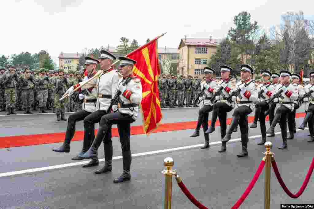 Три години членство во НАТО, показна вежба на македонската армија и свеченост во касарната Илинден во Скопје