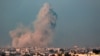 以色列轰炸加沙南部的拉法城。（2024年2月25日）