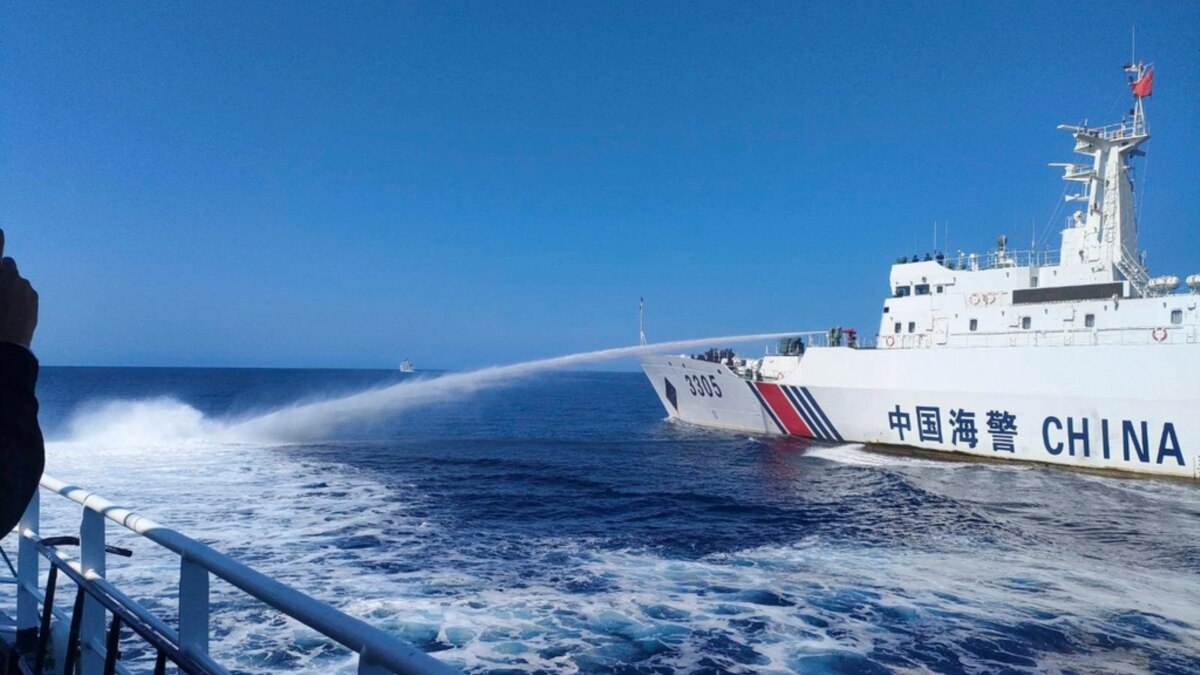 Philippines Says Chinese Coast Guard Assaulted Its Vessels With Water Cannons For Second Day