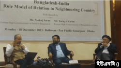ঢাকার একটি হোটেলে আয়োজিত এক অনুষ্ঠানে ভারতের সাবেক হাইকমিশনার পঙ্কজ শরণ। ১৮ ডিসেম্বর, ২০২৩।