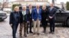Група сенаторів-демократів на чолі із лідером більшості Чаком Шумером та посолка США в Україні Бріджит Брінк. Фото: X - Ambassador Bridget A. Brink @USAmbKyiv