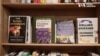 Серед американців з'явився попит на книги українських авторів, розповіли у книгарні Вашингтона. Відео