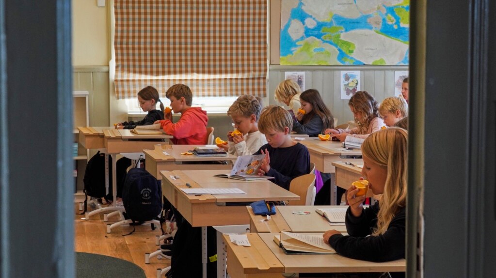 Sweden Brings Books, Handwriting Back to School