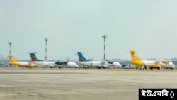 ঢাকা বিমানবন্দরের নিরাপত্তা ফাঁকি দিয়ে বিমানে শিশু ওঠার ঘটনায় ১০ কর্মকর্তা বরখাস্ত