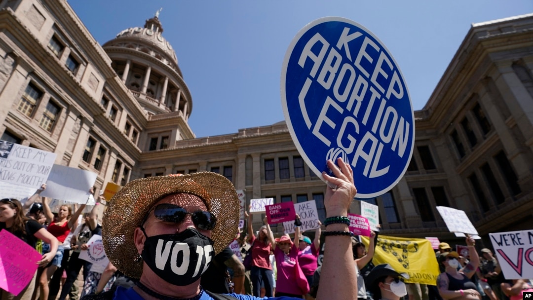 Pristalice abortusa na skupu u Teksasu u maju 2023. (Foto: AP/Eric Gay)