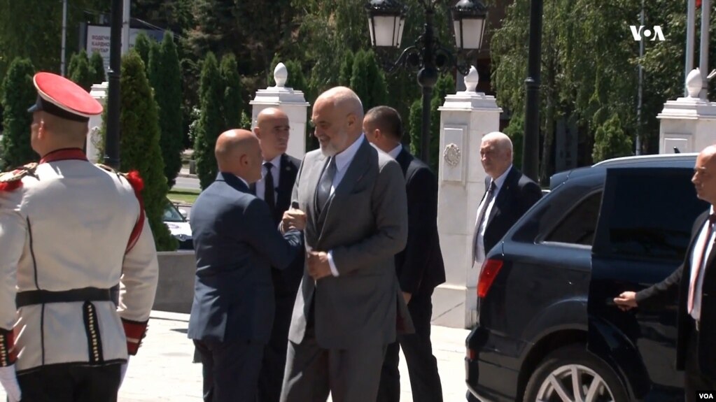 Edi Rama, Shkup