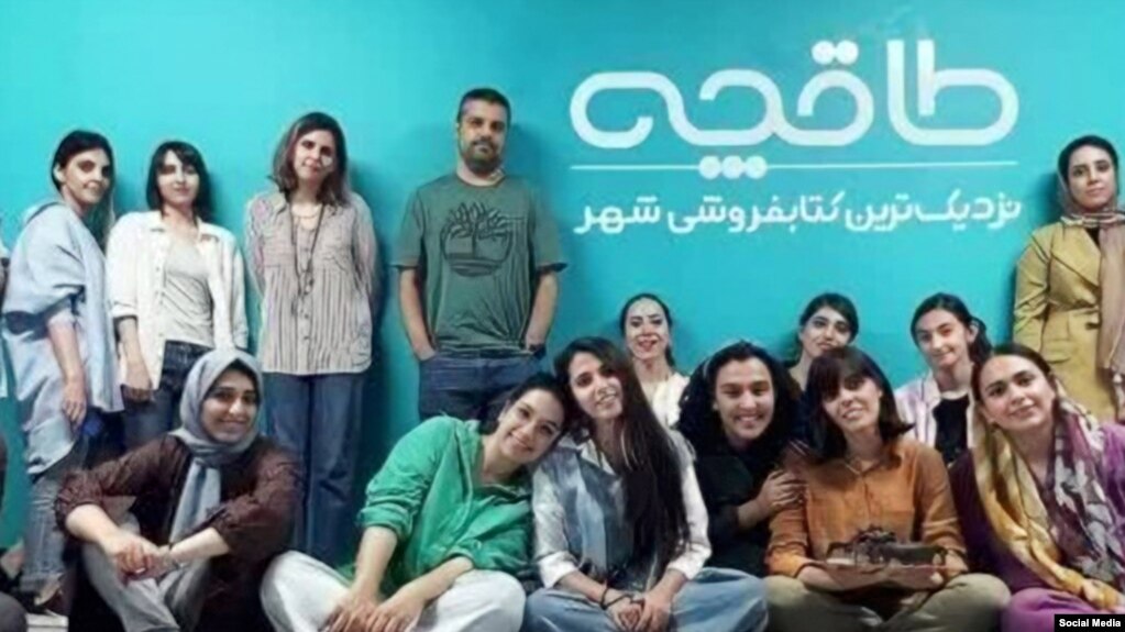 عکس خبرساز شده شرکت طاقچه