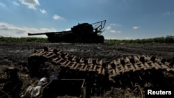 Архівне фото 2023 року: зруйнований російський танк, Запорізька область