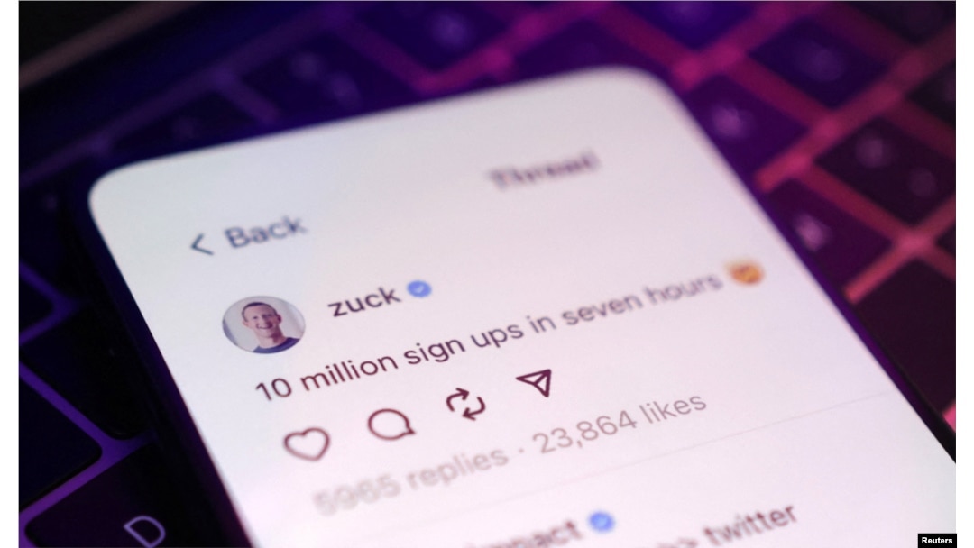 Utas Mark Zuckerberg terlihat di aplikasi Meta Threads dalam ilustrasi yang diambil, 6 Juli 2023. (Foto: REUTERS/Dado Ruvic)