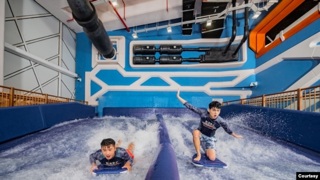 In recent years, Macao's casinos have built non-gaming attractions such as water parks, ziplines and arcades. There are plans to build more attractions under conditions for renewing new licenses. (Photo courtesy of Studio City)