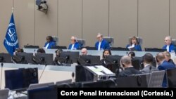 Los jueces de la Sala de Apelaciones de la Corte Penal Internacional participan en una audiencia sobre el caso Venezuela, el martes 7 de noviembre de 2023.