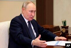 Presiden Rusia Vladimir Putin sedang tidak berada di tempat ketika serangan drone terhadap Kremlin terjadi.