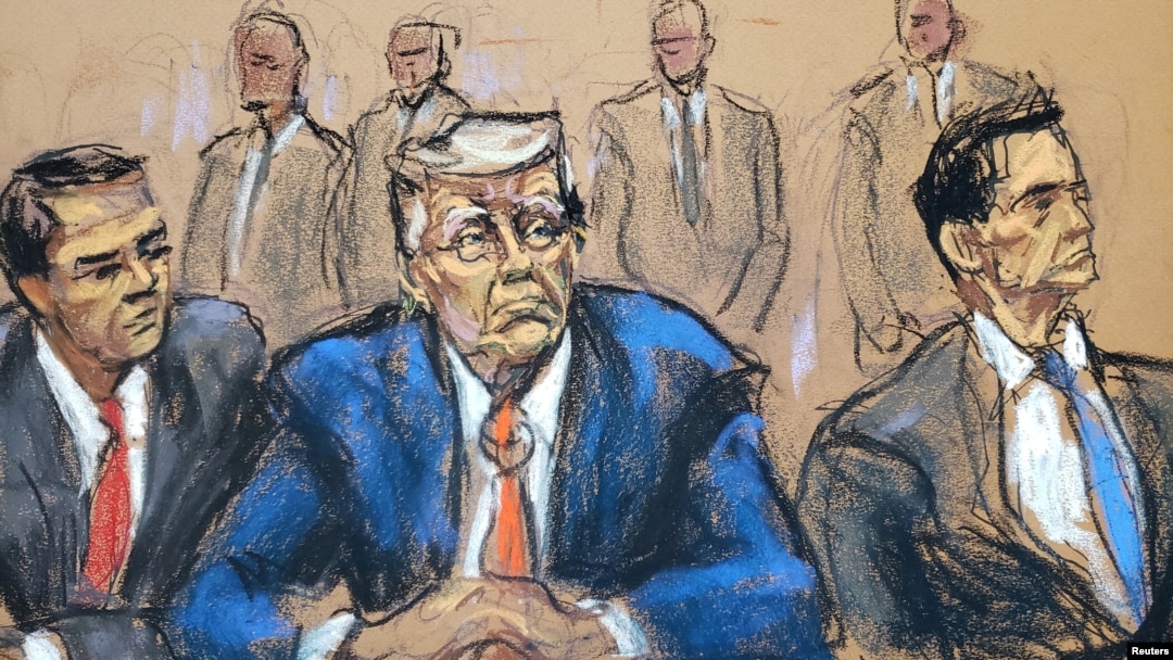 Sketsa persidangan menampilkan mantan Presiden AS Donald Trump duduk di antara kuasa hukumnya Todd Blanche dan John Lauro saat menjalani persidangan di pengadilan federal Washington, pada 3 Agustus 2023. (Foto: Reuters/Jane Rosenberg)