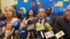 Manuel Rosales, gobernador del estado Zulia y ex candidato presidencial, ofrece una conferencia de prensa en Caracas el 10 de mayo.