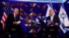 En esta imagen el Presidente de EEUU, Joe Biden (izq) se reúne con el primer ministro sraelí, Benjamin Netanyahu, mientras visita Israel en medio del conflicto en curso entre Israel y Hamás, en Tel Aviv, Israel, el 18 de octubre de 2023.