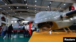 资料照片：台湾国防部在台中向媒体展示台湾自主研发制造的一款无人机。(2023年3月14日)