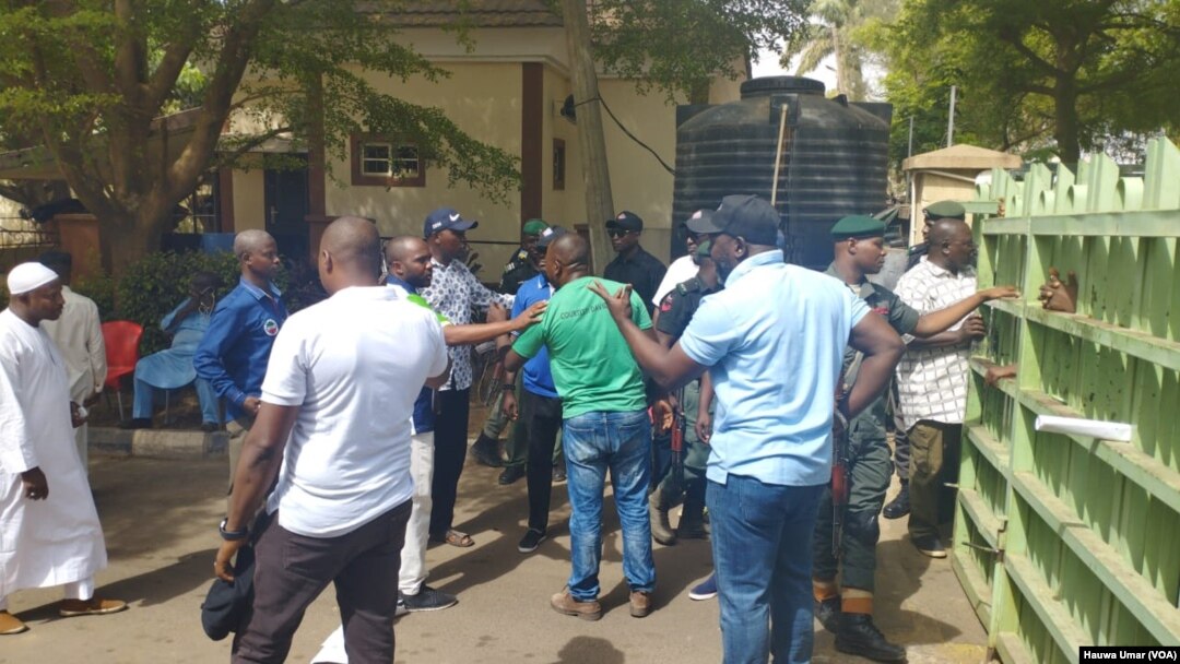 Ma’aikatan gidan wutar lantarki na Kaduna da aka kora daga aiki