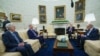 美国总统拜登2023年5月9日在白宫与众议院议长凯文·麦卡锡、参议院少数党领袖米奇·麦康奈和参议院多数党领袖查克·舒默会面。