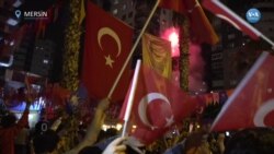 AK Parti seçmeninden Mersin'de zafer kutlaması