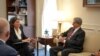  پاکستانی وزیرِ تجارت سید نوید قمر واشنگٹن ڈی سی میں امریکی تجارتی نمائندہ کیتھرین تائی سے ملاقات کر رہے ہیں۔ 