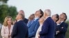 Sejumlah pemimpin negara-negara G7 menyaksikan pertunjukkan skydiving di sela KTT G7 yang digelar di Borgo Egnazia, Italia, pada 13 Juni 2024. (Foto: Luca Bruno/Domenico Stinellis via AP)