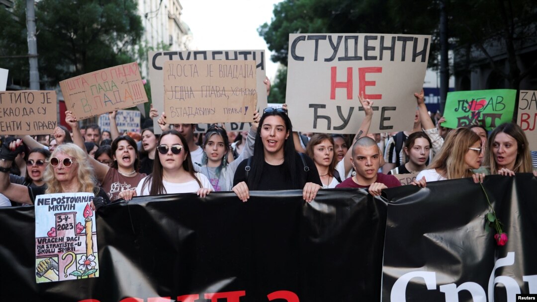 Peti protest protiv nasilja u Beogradu