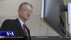 “Kumbari i inteligjencës artificiale” largohet nga Google, paralajmëron për rreziqet nga teknologjia