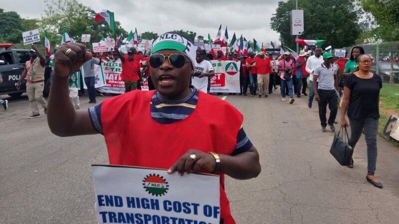 Manifestation des syndicats de travailleurs contre le coût de la vie au Nigeria