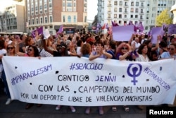 People protest against Royal Spanish Football Federation President Luis Rubiales at Plaza Callao, Madrid, Spain on Aug. 28, 2023. (REUTERS/Isabel Infantes)