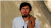 یو ګوزڼ وهلی افغان له کورنیو غواړي چې خپل ماشومان واکسین کړي