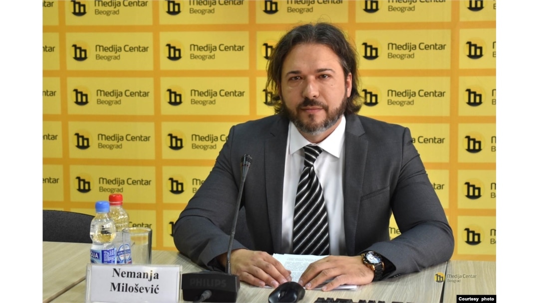 Nemanja Milošević, predsednik političke organizacije GLAS, govori na predstavljanju Deklaracije "Srbija u NATO i EU", u Medijacentru u Beogradu, 21. juna 2023. (Foto: Medijacentar Beograd)