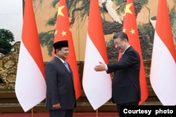 Presiden China Xi Jinping (kanan) menerima kunjungan Presiden terpilih Prabowo Subianto di Beijing, Senin sore (1/4) (courtesy: Kemhan RI).