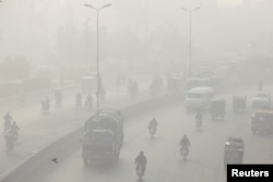 資料照：巴基斯坦拉合爾市的空氣污染問題嚴重。（2021年11月24日）