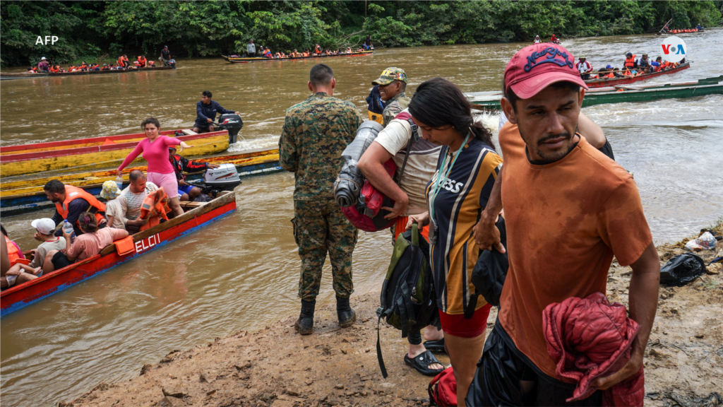 En la Estación Temporal de Asistencia Humanitaria (ETAH), ubicada en Lajas Blancas, provincia de Darién, Panamá, se da atención médica a migrantes, además de brindarles información sobre centros de salud.