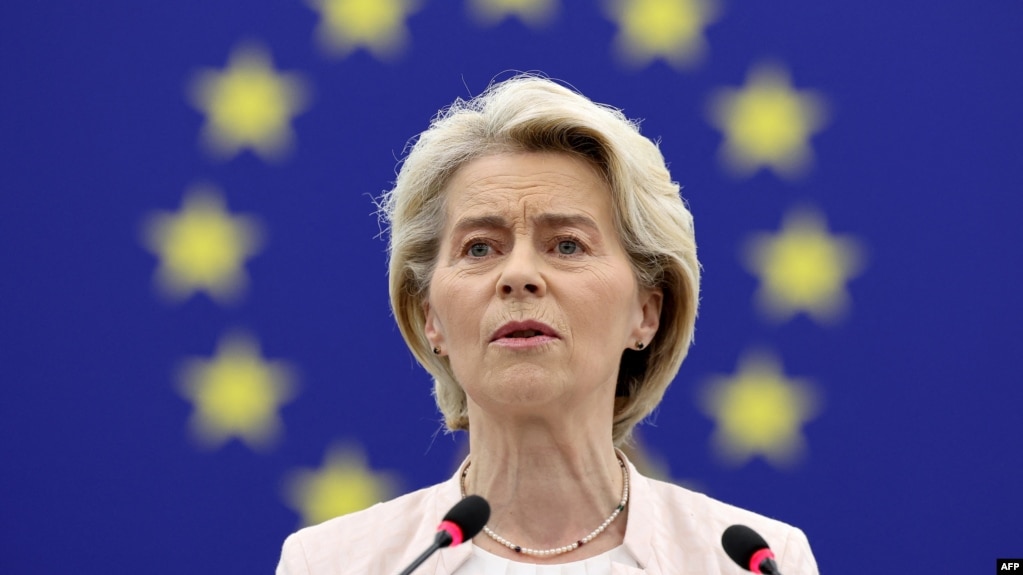 欧盟委员会主席乌尔苏拉·冯德莱恩（Ursula von der Leyen）在法国斯特拉斯堡的欧洲议会发表讲话。（2024年7月18日）